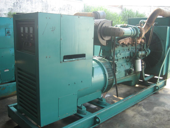 碧江租赁发电机- 发电机碳刷磨损的原因是什么