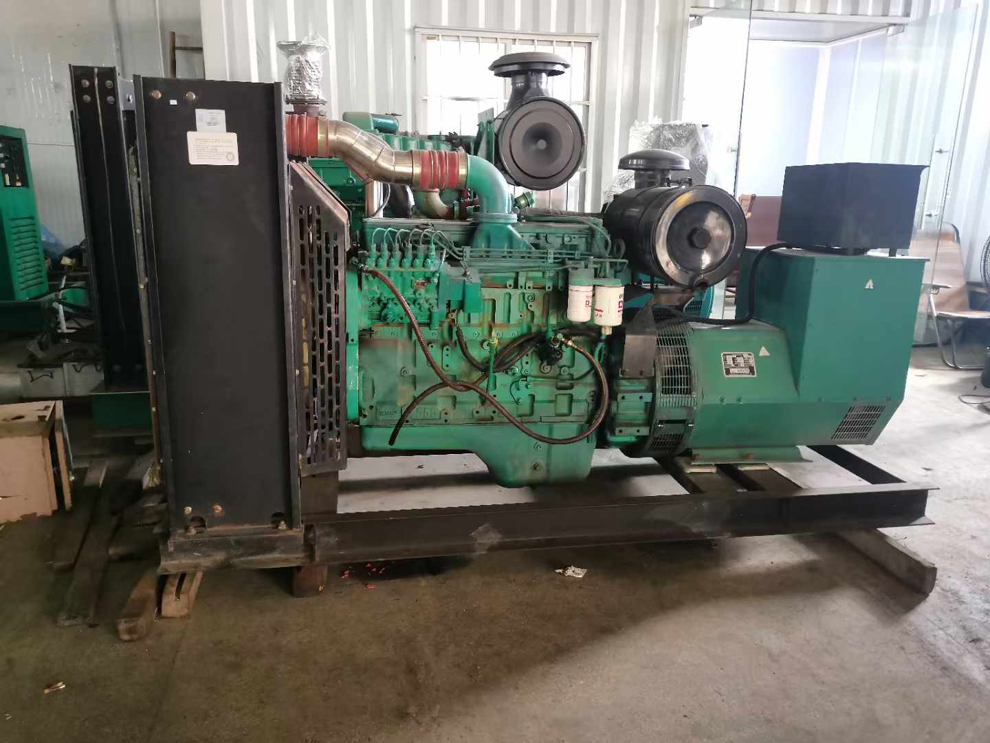 碧江发电机租赁如何确定电缆的承载电流是否在安全范围内？