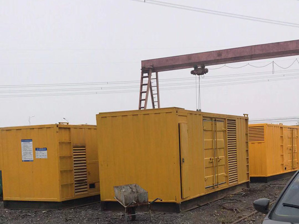 碧江100kw柴油发电机组每小时油耗？