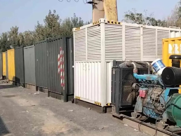 碧江200KW柴油发电机机组每小时油耗是多少？